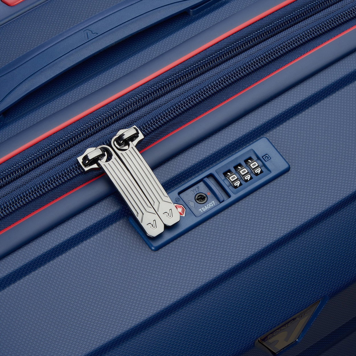 Travel case Roncato B-FLYING MOVE 2,0 S dark blue