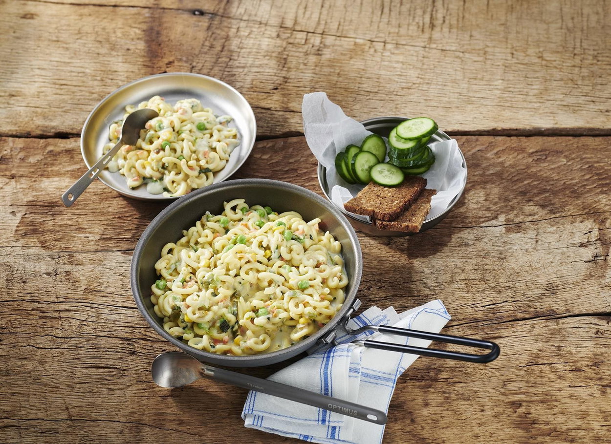 MRE Trek'n eat Pasta with colourful vegetable mix 1000+ kcal