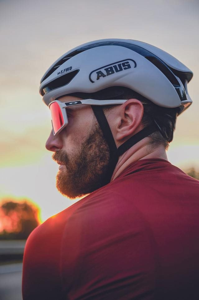 ABUS Gamechanger 2.0 performance red L kerékpáros sisak