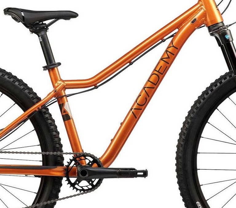 ACADEMY S-GRADE Trail 7 RH38 Amber
