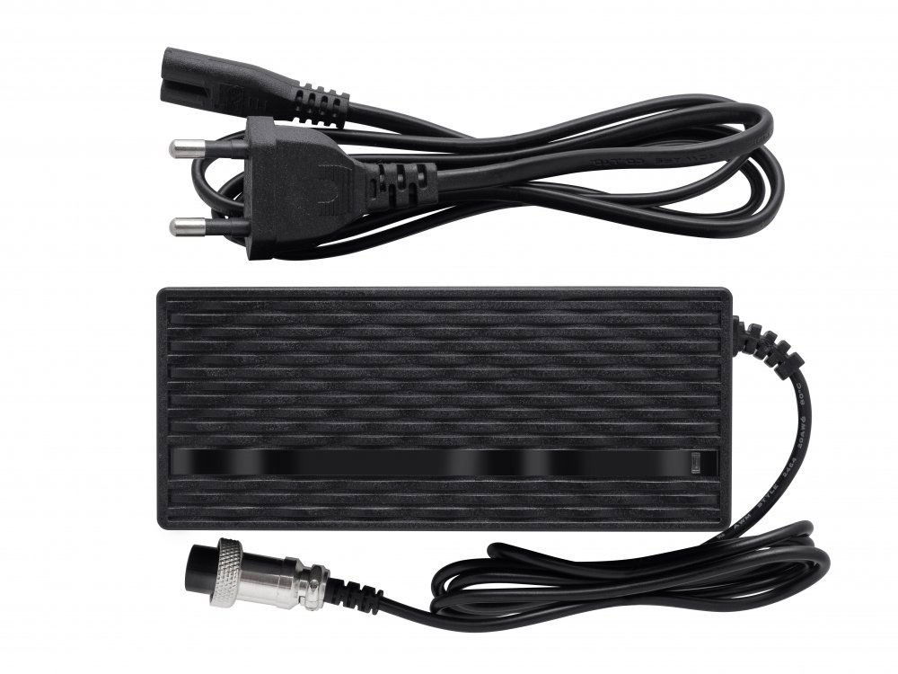 Nabíječka Nabíječka baterií pro elektrokoloběžku BLUETOUCH BT500