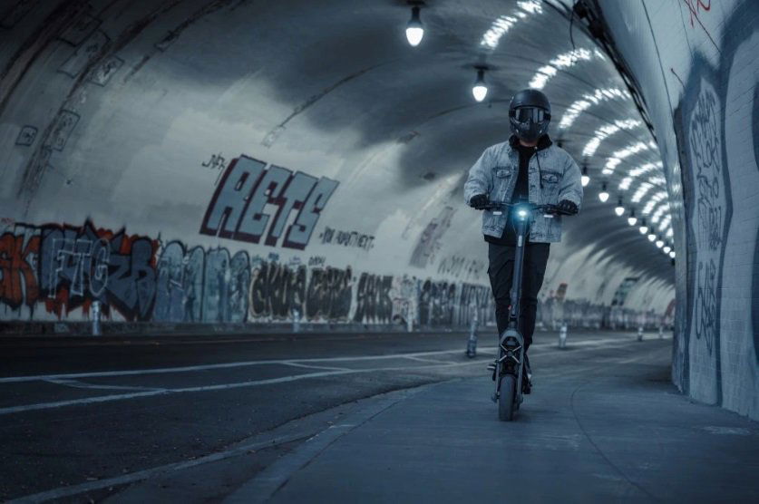 Elektrická koloběžka Segway SuperScooter GT3 Pro