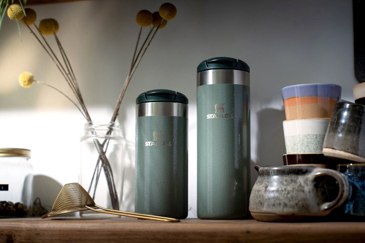 STANLEY Thermobecher The AeroLight™ Transit Mug 470 ml Hammertone Green