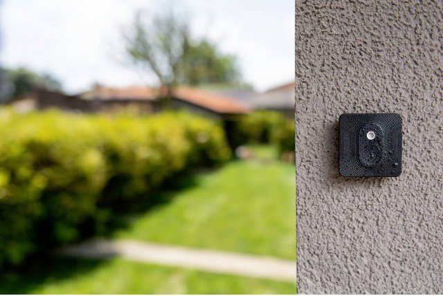 Batteriebetriebener Temperatur- und Feuchtigkeitssensor Shelly Blu H&T