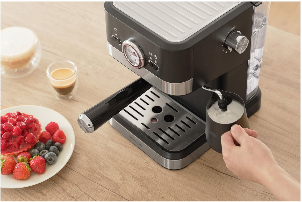 Pákový kávovar SENCOR SES 1721BK Espresso