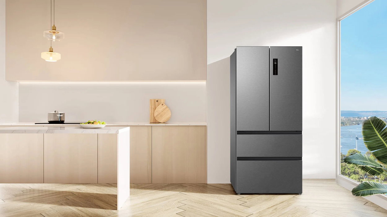 American refrigerator TCL RC532FXE0EU
