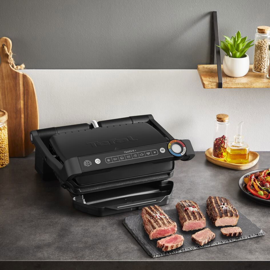 Kontaktní gril Tefal GC717810 Optigrill+ Black