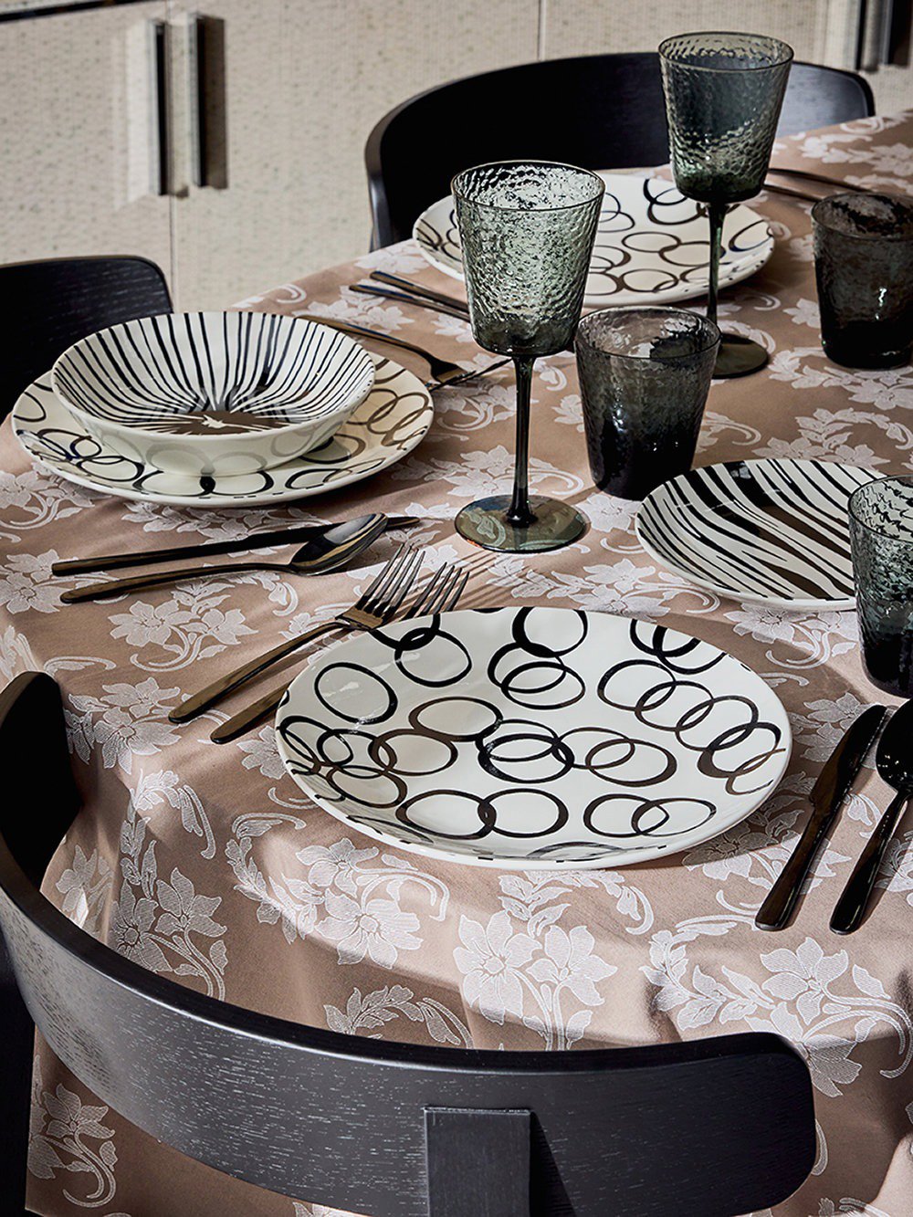 Andrea Fontebasso OPTICAL BLACK dinner set, 18pcs