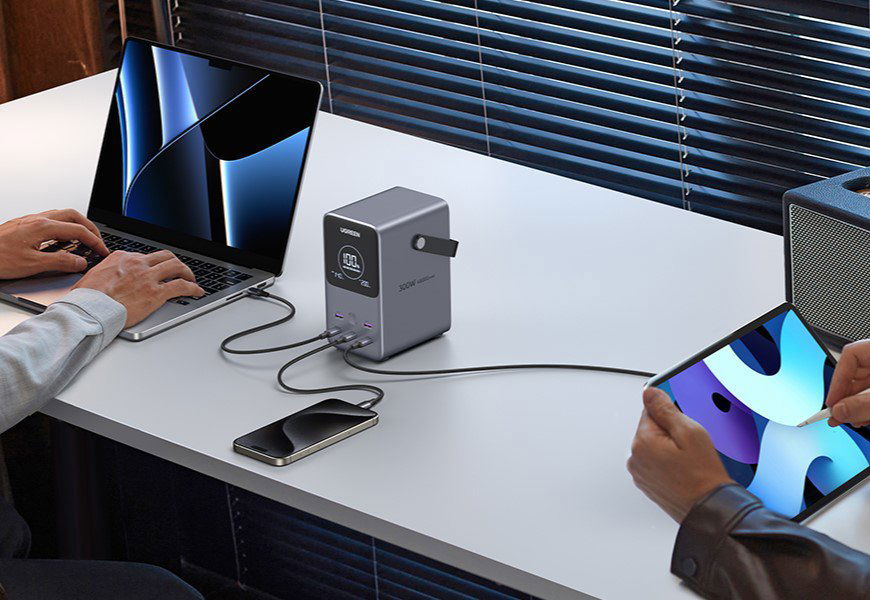 Powerbanka UGREEN 48000mAh 300W Fast Charging Power Bank