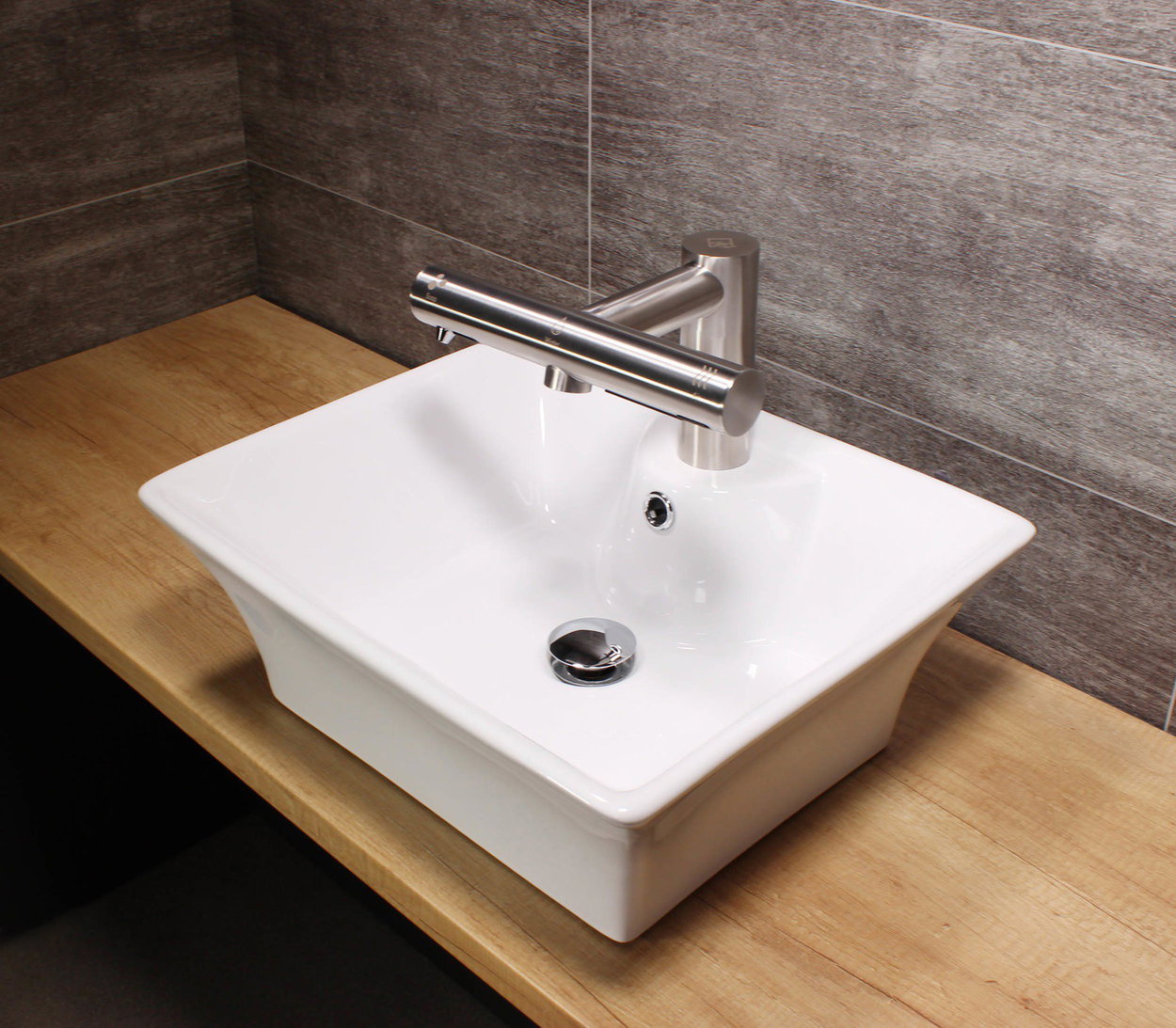 JET DRYER AIRTAP 3-in-1 hand dryer - round