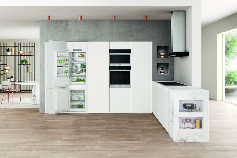 Vestavná lednice WHIRLPOOL WHC18 T132