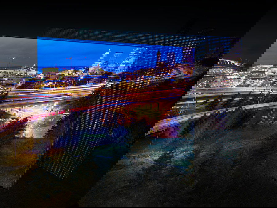 Televize Samsung S95F