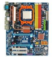 GIGABYTE MA790FX-DS5 - Motherboard