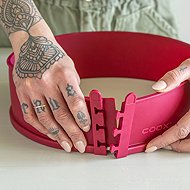 COOX Spring mould diameter 26 cm with porcelain base, red - Baking Mould