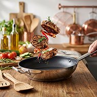 ilios Frying pan 36 cm, with non-stick surface and handle - Pan