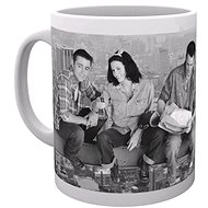 PYRAMID POSTERS Friends: Lunch On A Skyscraper - ceramic mug - Mug