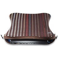 BUILT Laptop Sleeve 13" - neoprénové pouzdro na notebook, hnědé s puntíky (dot no.7), 29x36.5x1.3 cm - Laptop Case
