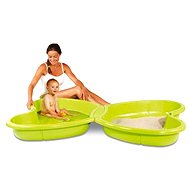 Sandpit and swimming pool with fountain - Sandpit