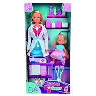 Steffi - a pediatrician with Eva - Doll