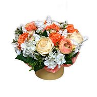 Flower Box in Orange from Ranunculus Smaller Than 23cm - Gift Box