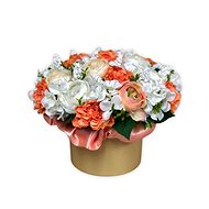 Flower Box in Orange from Ranunculus Larger Than 25cm - Gift Box