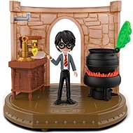 Harry Potter Potion Mixing Classroom with Harry Figure - Figure and Accessory Set