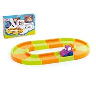 Teddies Race with a car - Toy Garage