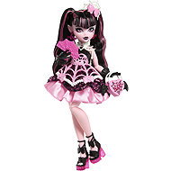 Monster High Draculaura at a frighteningly sweet celebration - Doll