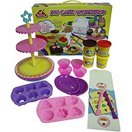 Cake production - Modelling Clay