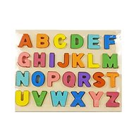 Hölzernes farbiges Alphabet - Spielzeug für die Kleinsten