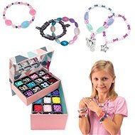 Set aus Perlen und Armbändern in einer Box - Kosmetik-Set