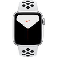 Apple Watch Series 5 Nike+ 40mm, ezüstszínű alumíniumtok platinaszín-fekete Nike sportszíjjal - Okosóra