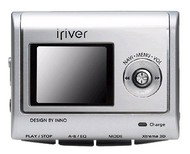 iRIVER iFP-990, 256 MB, MP3/ WMA/ ASF/ OGG/ BMP/ TXT přehr., Xtreme 3D, bar. LCD, dig. zázn., FM Tun - MP3 Player