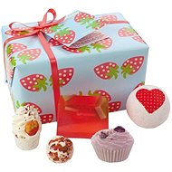 BOMB COSMETICS Strawberry Patch gift set - Cosmetic Gift Set