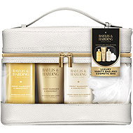 BAYLIS & HARDING set in toiletry bag Mandarin & Grapefruit 800 ml - Cosmetic Gift Set