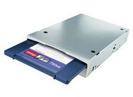 IOMEGA ZIP 750MB ATAPI INTERNÍ - -