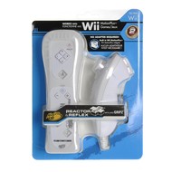 MAD CATZ Wii Remote MotionPlus+ Nunchuk - Wireless Controller