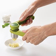 JOSEPH JOSEPH Garlic press with rotary mechanism Helix 20102 - Garlic Press