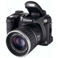 Sada FUJIFILM FinePix S5600, CCD 5 Mpx, 10x zoom, 1,8" LCD, Li-Ion, xD, pouzdro + 4x AA baterie a na - -