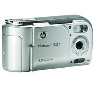 HP PhotoSmart E327 stříbrný (silver), CCD 5 Mpx, 1,7" LCD, 2x AA, SD/ MMC - Digital Camera