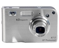 HP PhotoSmart R717 stříbrný (silver), CCD 6 Mpx, 3x zoom, 1,8" LCD, Li-Ion, SD/ MMC + docking statio - Digital Camera