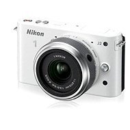 Nikon 1 J2 + Objektiv 11-27,5mm F3.5-5.6 white - Digital Camera