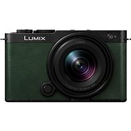 Panasonic Lumix DC-S9 + Lumix S 18-40 mm f/4.5-6.3 olive - Digital Camera