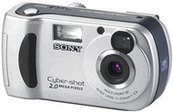 Sony CyberShot DSC-P31, 2.11 mil. bodů, optický / digitální zoom 0x / 3x - 