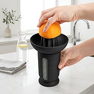 Blim Plus Measuring cup with citrus press UFO QB SM4-010 Carbon Black, 500 ml - Measuring Cup
