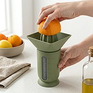 Blim Plus Measuring cup with citrus press UFO QB SM4-315 Forest Dark, 500 ml - Measuring Cup