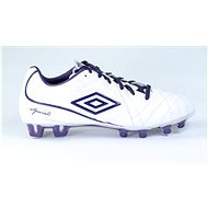 One Umbro Speciali 4 Pro White Size 7 - Football Boots