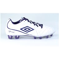 One Umbro Speciali 4 Pro Whit size 7.5 - Football Boots