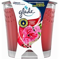 GLADE Seductive peony and sour cherry 120 g - Candle
