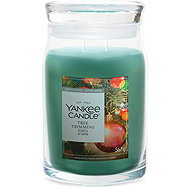 YANKEE CANDLE Signature Tree Trimming 567g - Candle